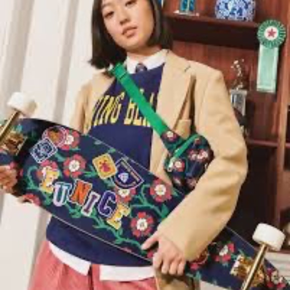 Rowing Blazers x Target Rose Print Belt Bag - Picture 4 of 12